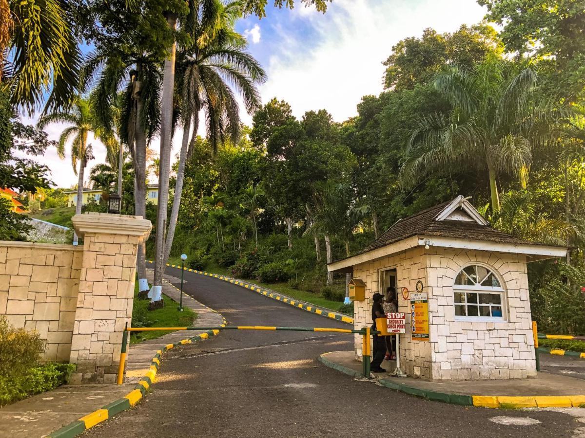 Apartmán E 20 Mystic Ridge Ocho Rios Exteriér fotografie