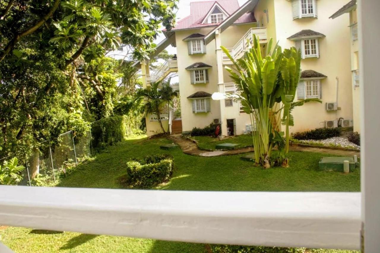 Apartmán E 20 Mystic Ridge Ocho Rios Exteriér fotografie